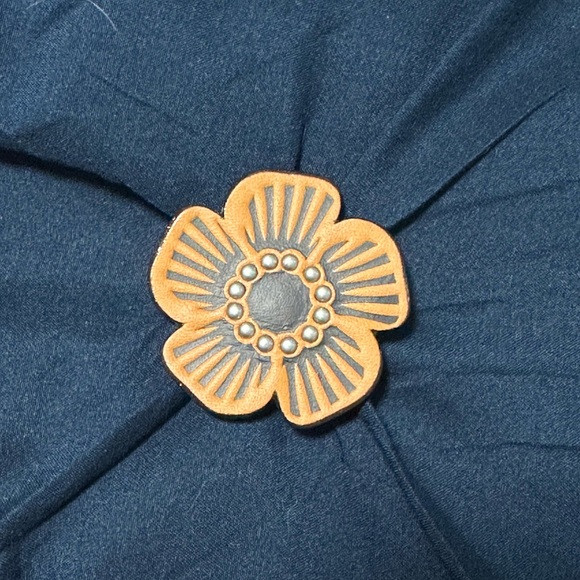 SOLD Coach Tea Roses (5) - Picture 6 of 13